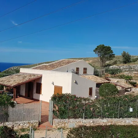 Mediterraneo Castellammare del Golfo Exterior photo